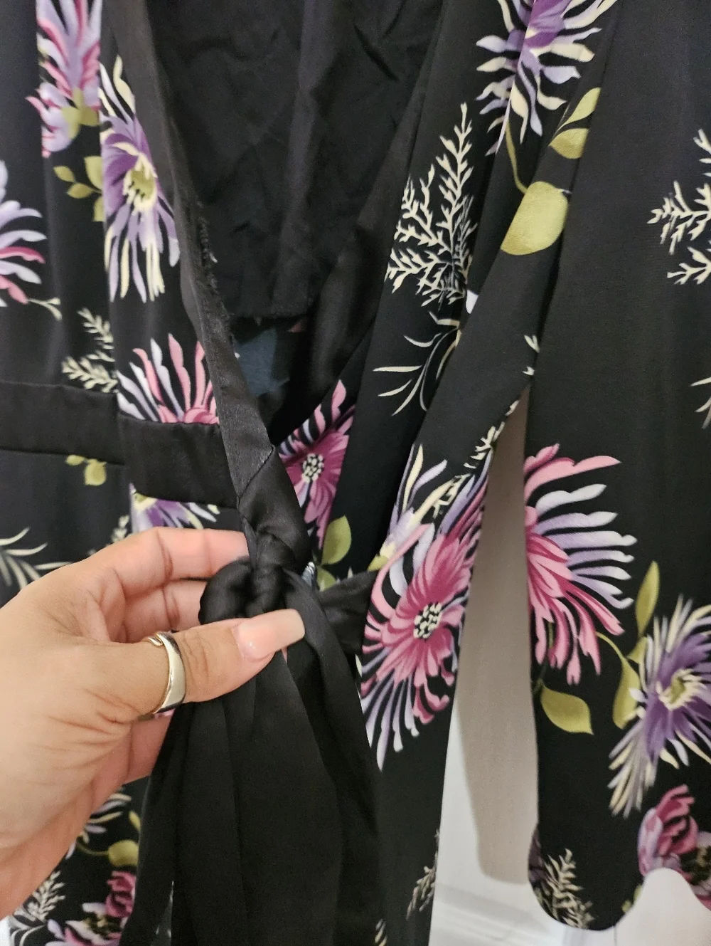 Beata Studio Los Angeles Floral Wrap Dress Size 14 Black Pink Midi Made in USA. - Picture 7 of 15